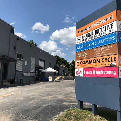 Common Cycle sign and exterior